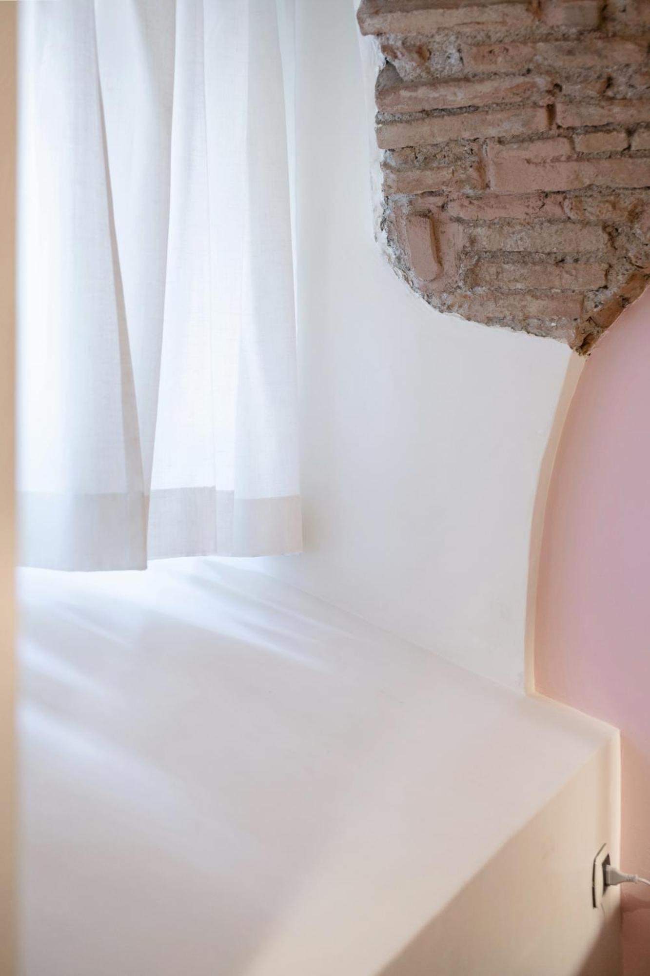 Trasteverehome - Artists Loft With Private Parking In Trastevere Rom