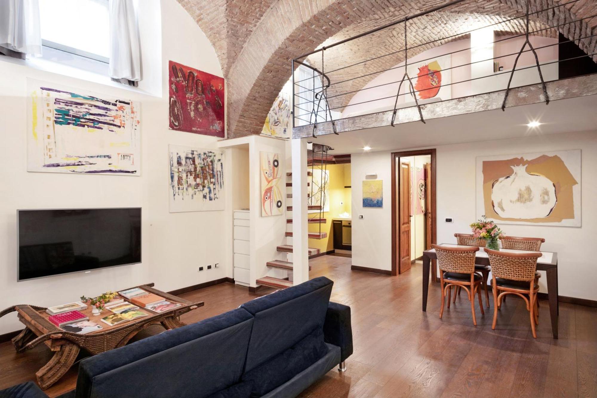 Trasteverehome - Artists Loft With Private Parking In Trastevere Ferienhaus