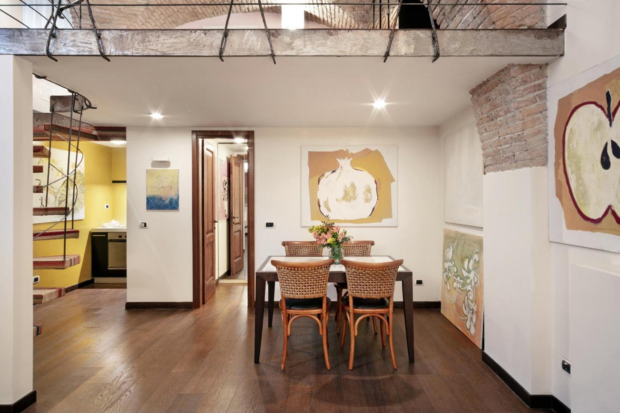 Ferienhaus Trasteverehome - Artists Loft With Private Parking In Trastevere