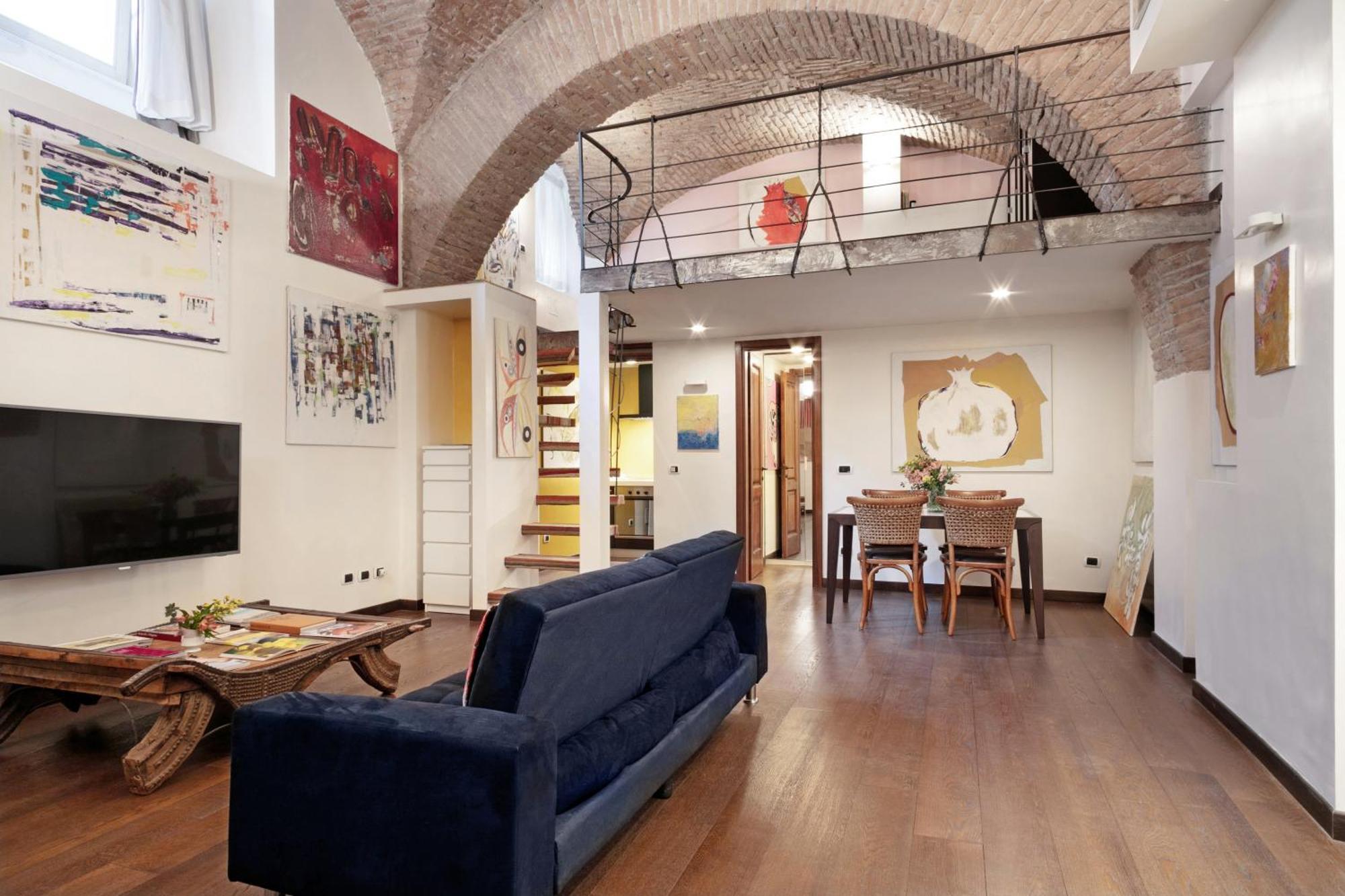Ferienhaus Trasteverehome - Artists Loft With Private Parking In Trastevere Rom